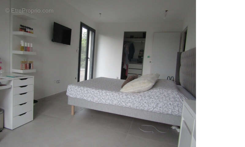 Villa neuve contemporaine 220m²  4 chambres sur terrain de 1200m² Donzère 465 000HAI - photo 13