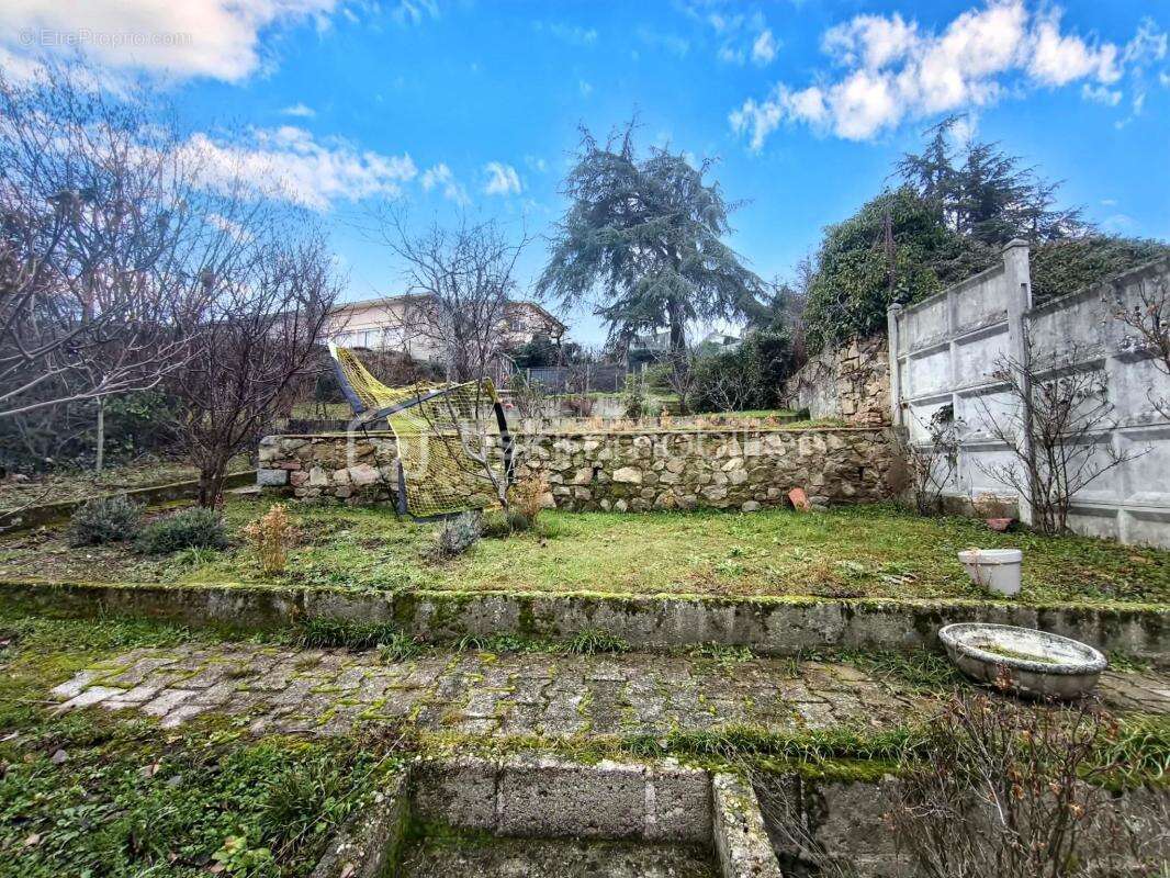 Maison de ville avec garage et terrain – boën-sur-lignon - photo 7