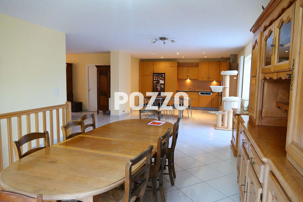 Appartement à JULLOUVILLE