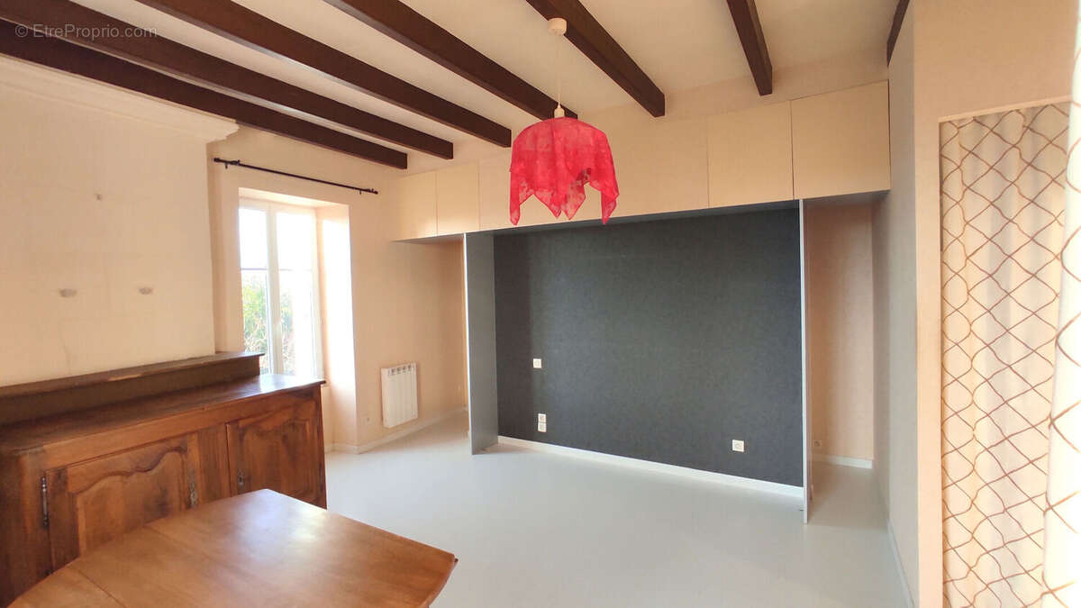 Maison à SAINT-SAUVEUR