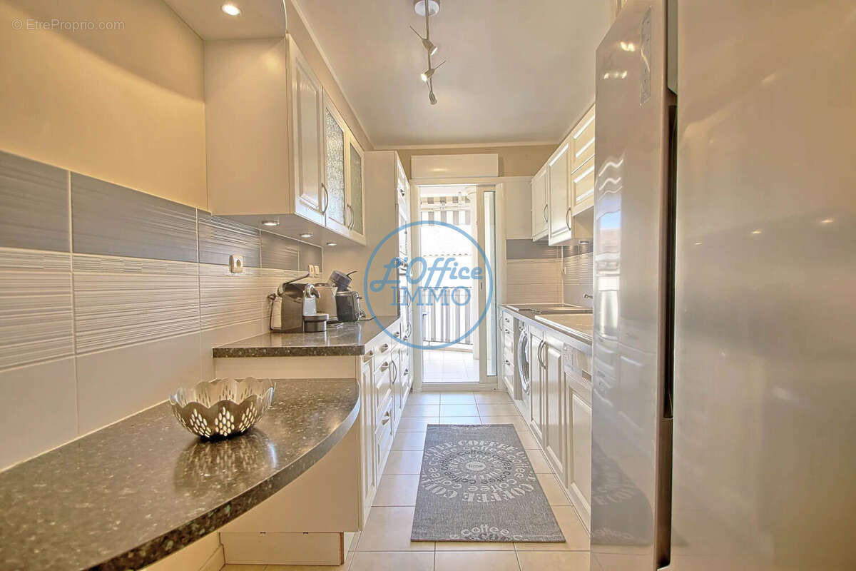 Appartement à CARQUEIRANNE