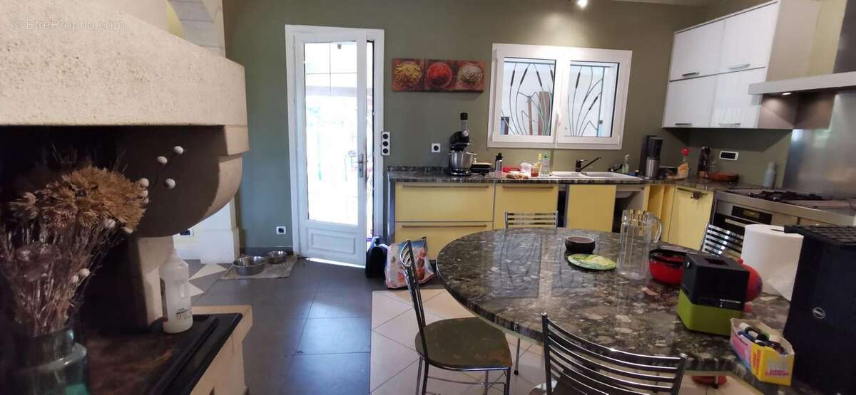 Maison à SAINT-ANDRE-DE-CUBZAC