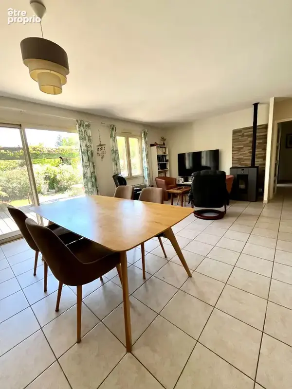 À VENDRE  Maison individuelle de plain-pied avec piscine et dépendance à Aubignan - photo 10
