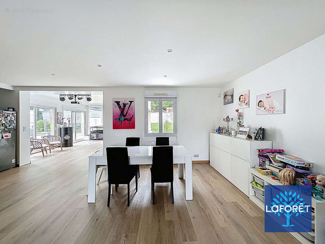 Maison à LA FERTE-ALAIS