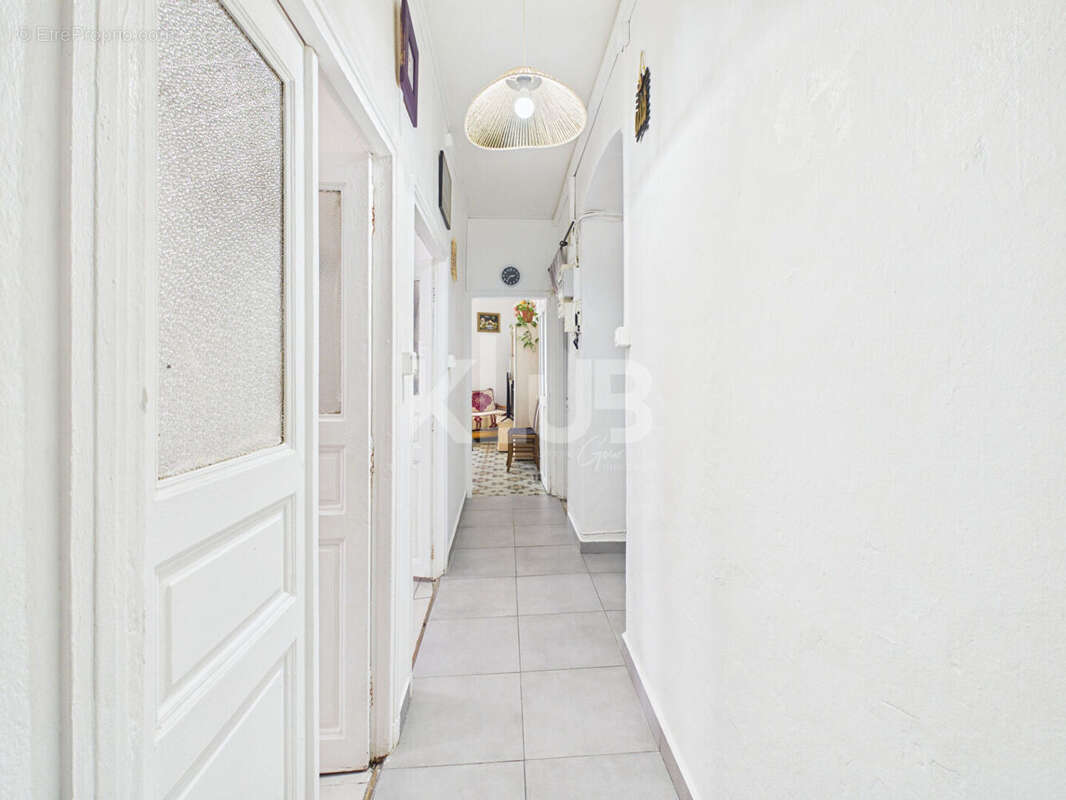 Appartement T3 de 65 m2 au centre-ville de BASTIA - photo 5