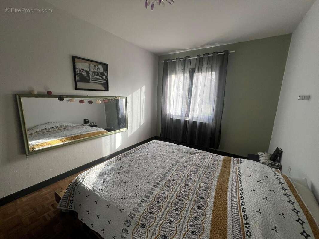 Maison 194 m² à Reans  - photo 4