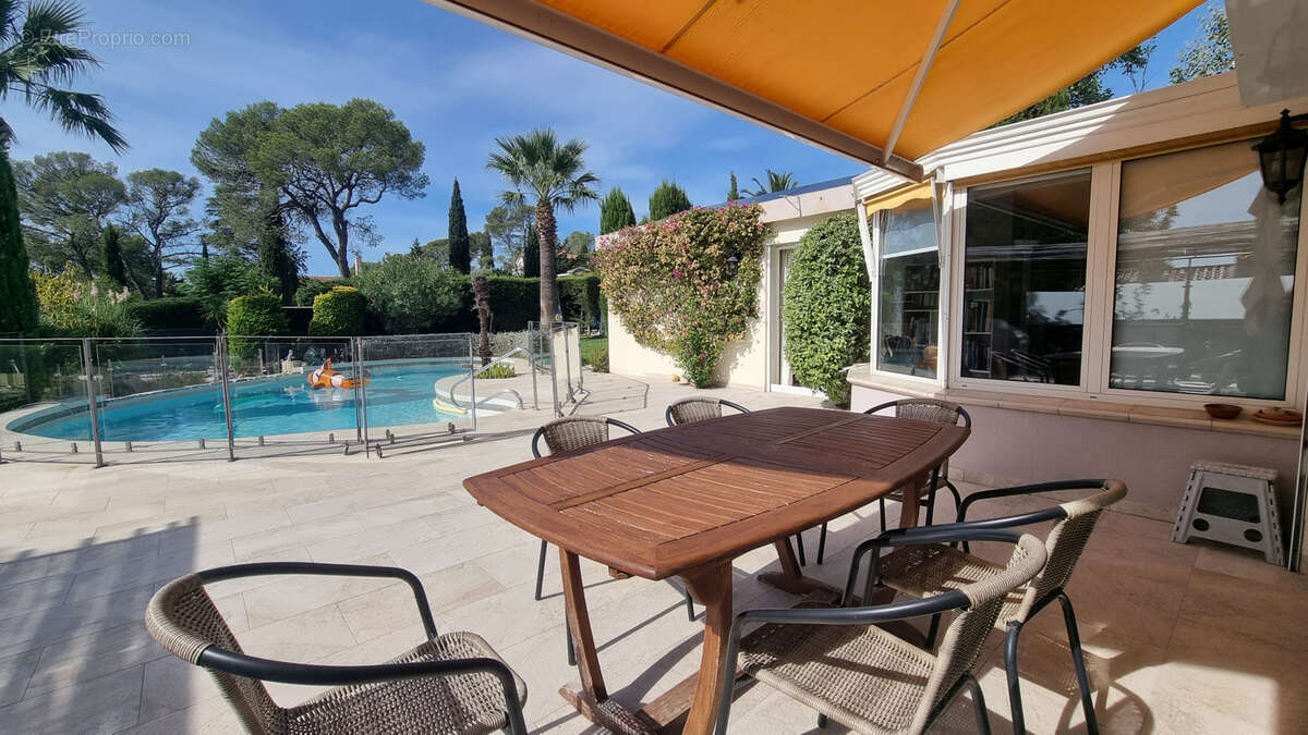 Maison à SAINT-RAPHAEL