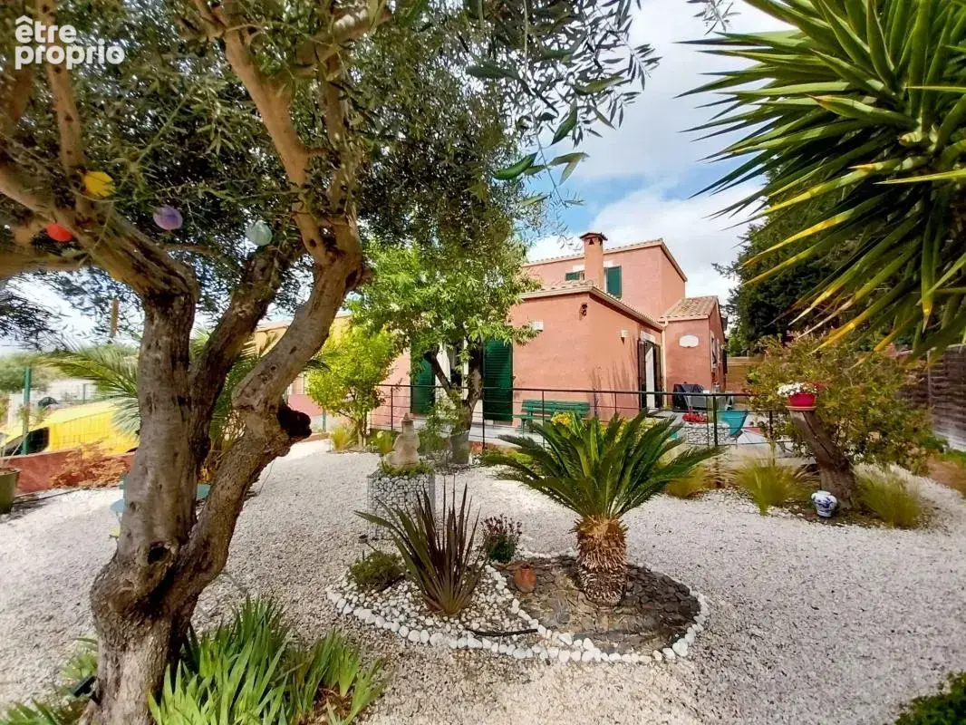 Vente maison à Castelnau de Guers avec vue sur les collines - photo 2
