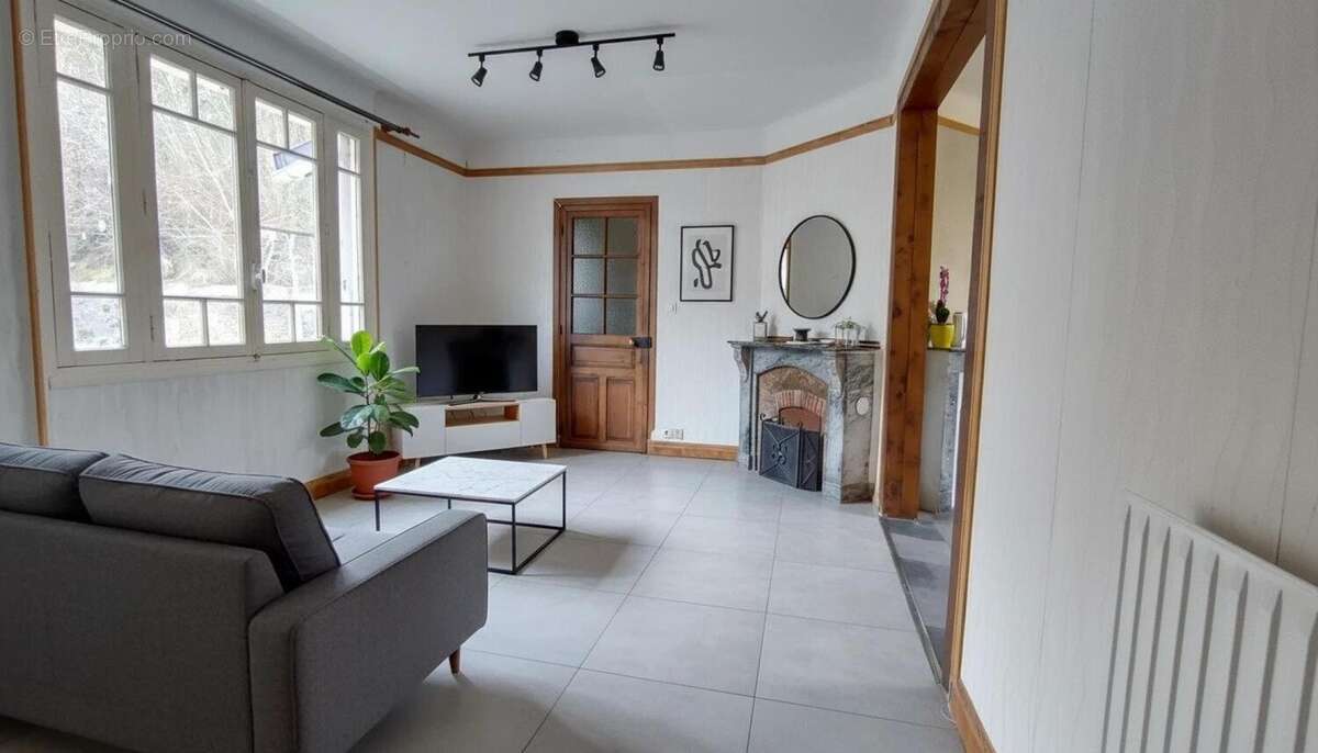 Maison 130 m² à Auffreville-Brasseuil  - photo 8