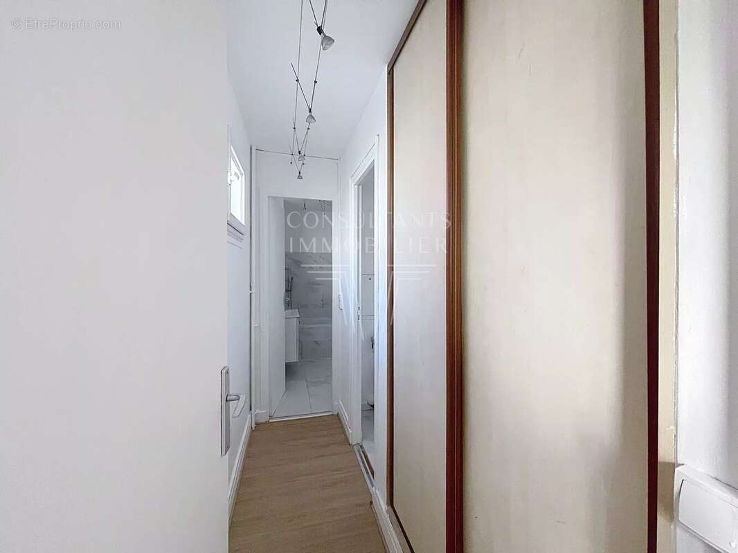 Appartement à NEUILLY-SUR-SEINE