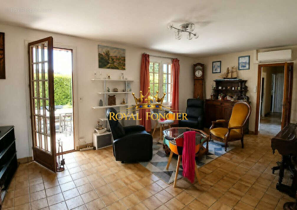 Maison 142 m² à Descartes  - photo 3