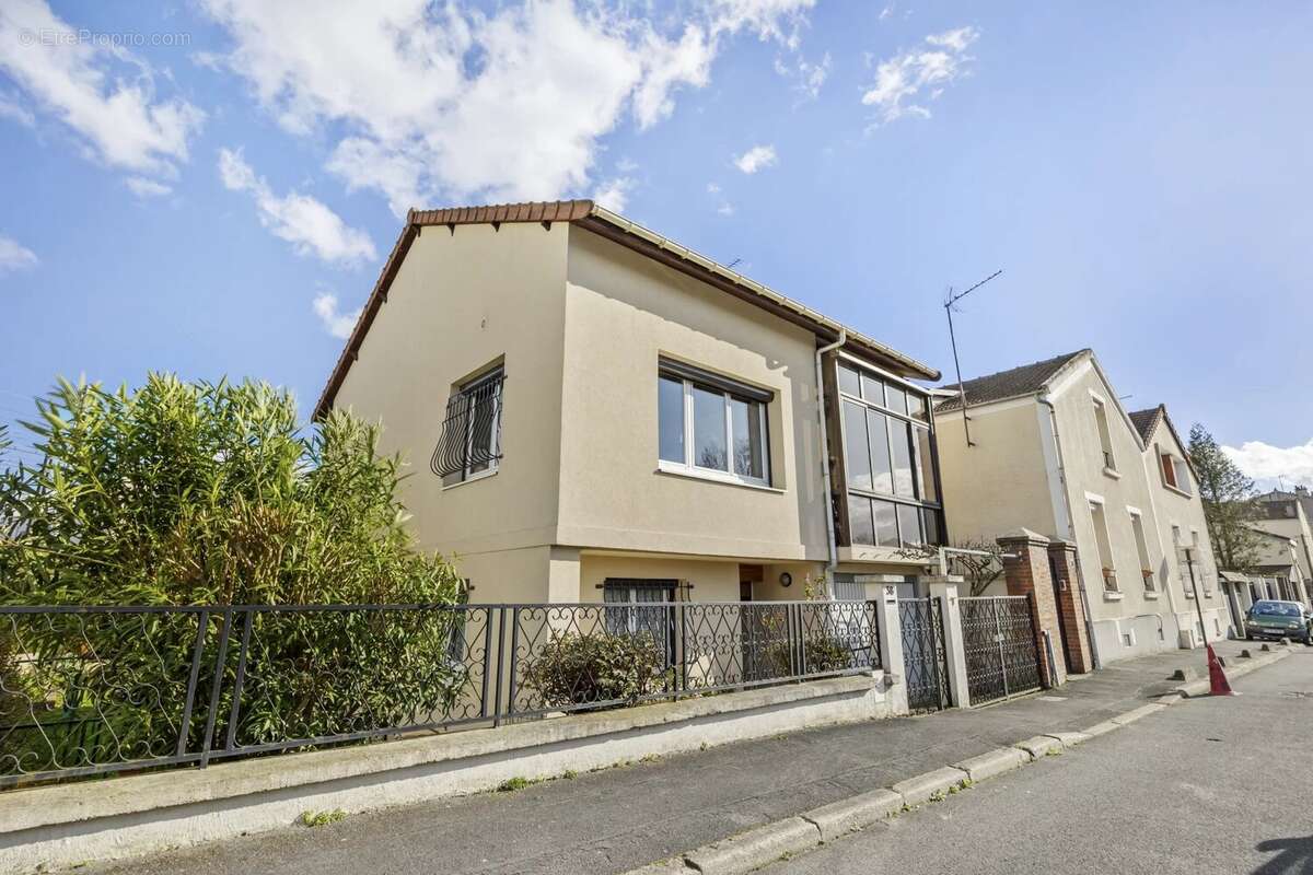 Maison à VITRY-SUR-SEINE