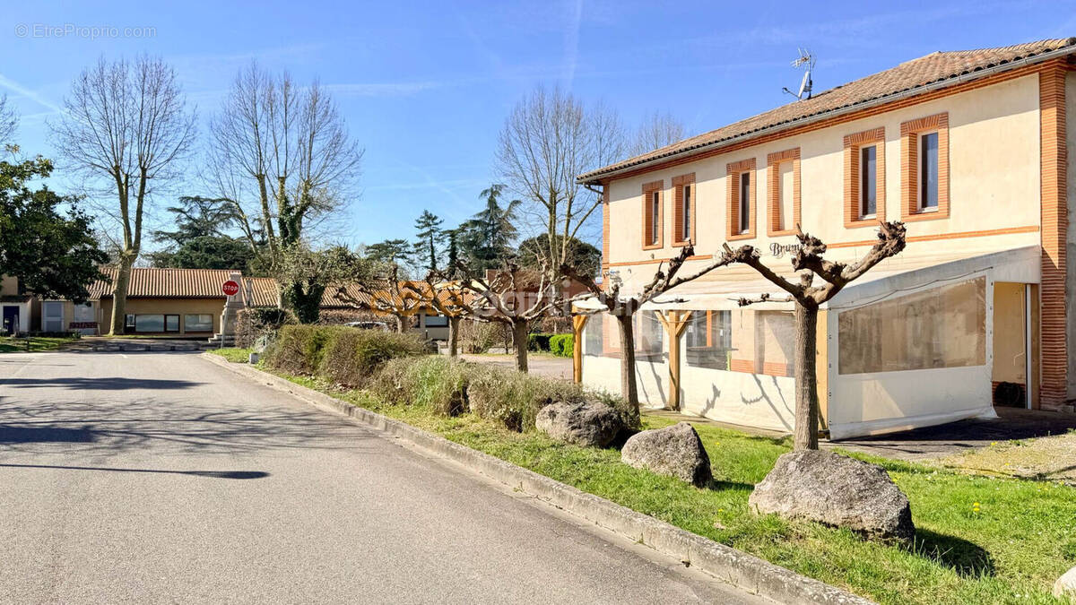 Appartement à VILLEBRUMIER