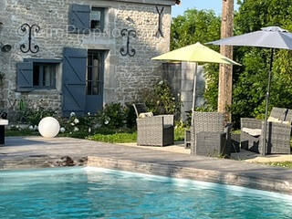 Maison à NALLIERS