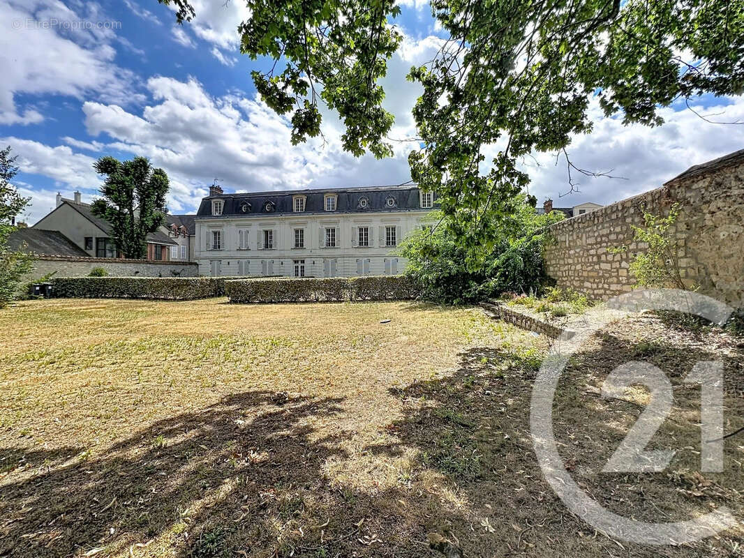 Appartement à FONTAINEBLEAU