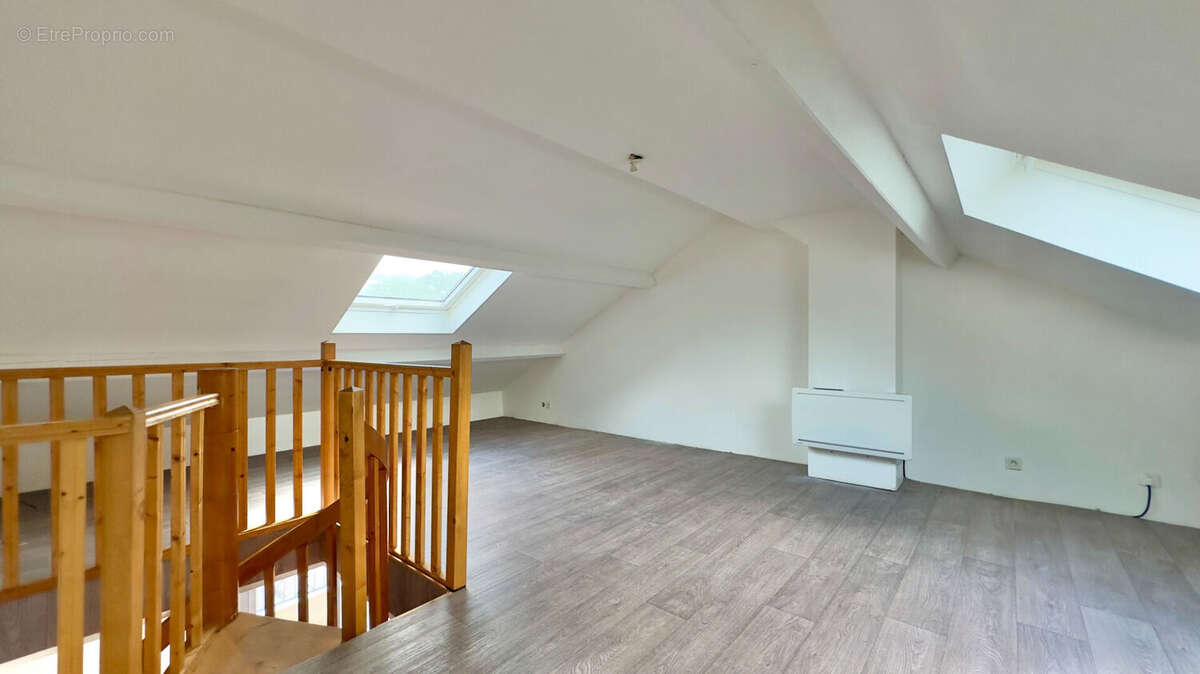 Appartement à SAVIGNY-SUR-ORGE