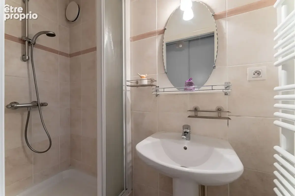 T4 de 100m2, trois chambres, au cœur du point du jour. - photo 18