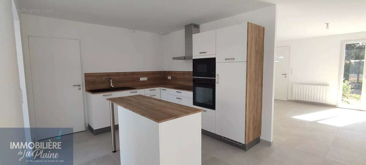 PLAIN-PIED 5 pièces - 3 chambres - 850m de la mer - photo 3