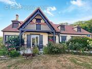 Maison à BAZOCHES-SUR-GUYONNE
