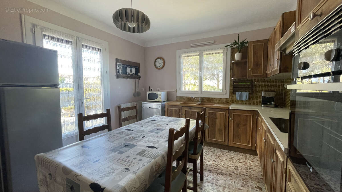 Maison à VILLELONGUE-DELS-MONTS