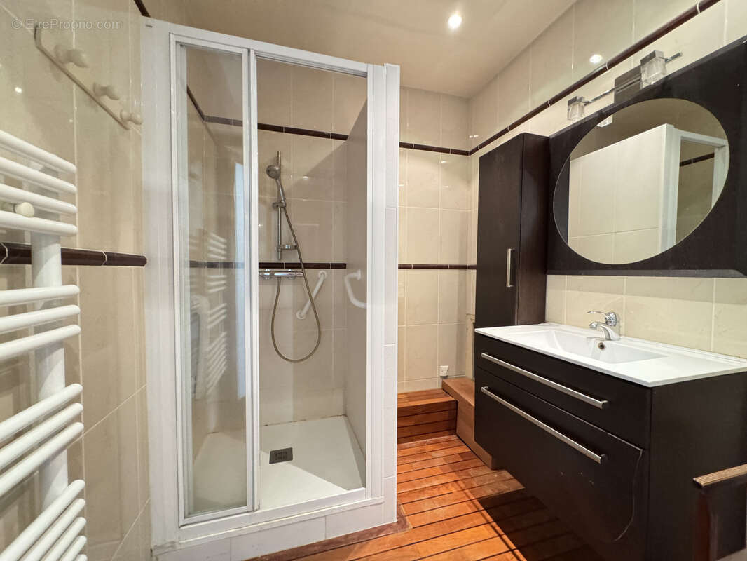 Appartement - 117,35 m2 - 5 pièces - photo 8