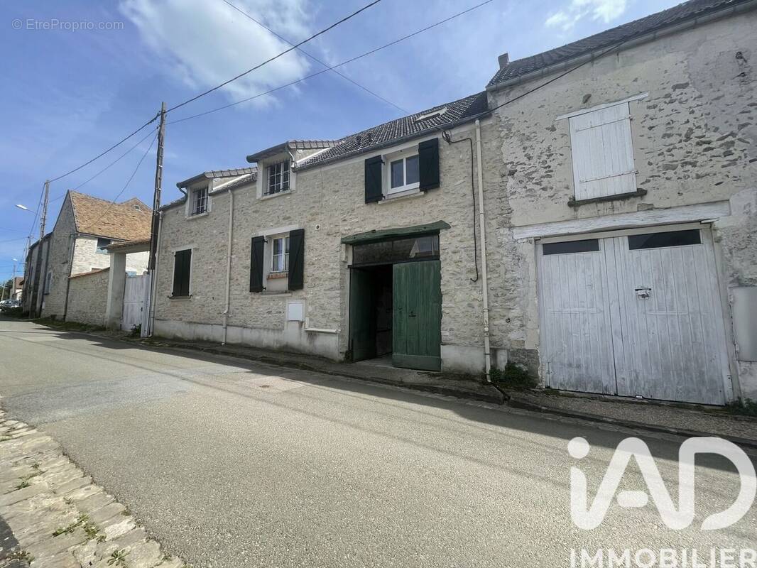 Photo 1 - Maison à FOLLAINVILLE-DENNEMONT