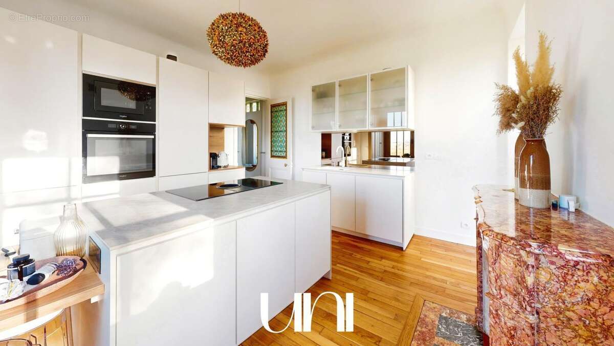 Maison à FLEURY-SUR-ORNE