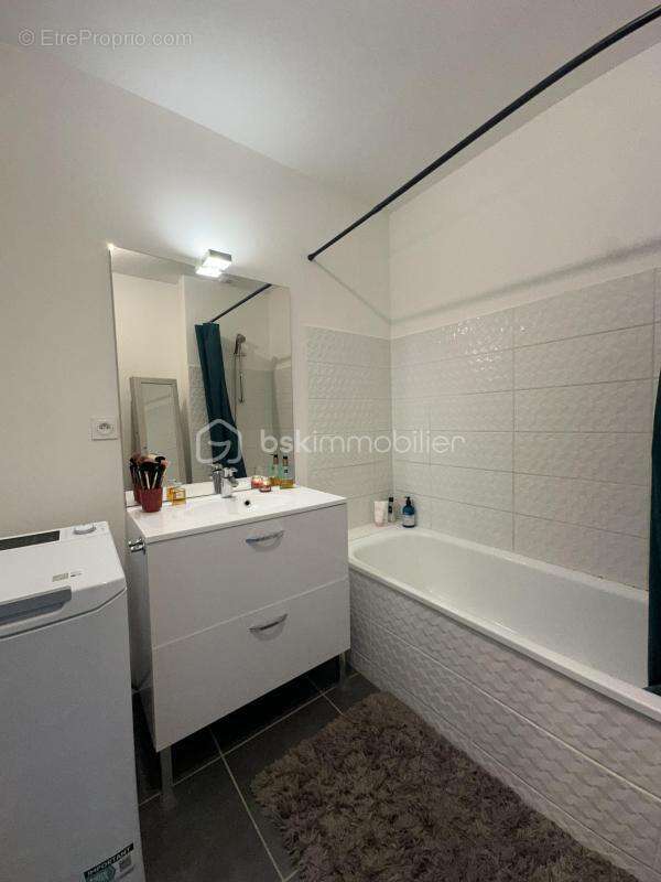 Appartement à LA RICHE