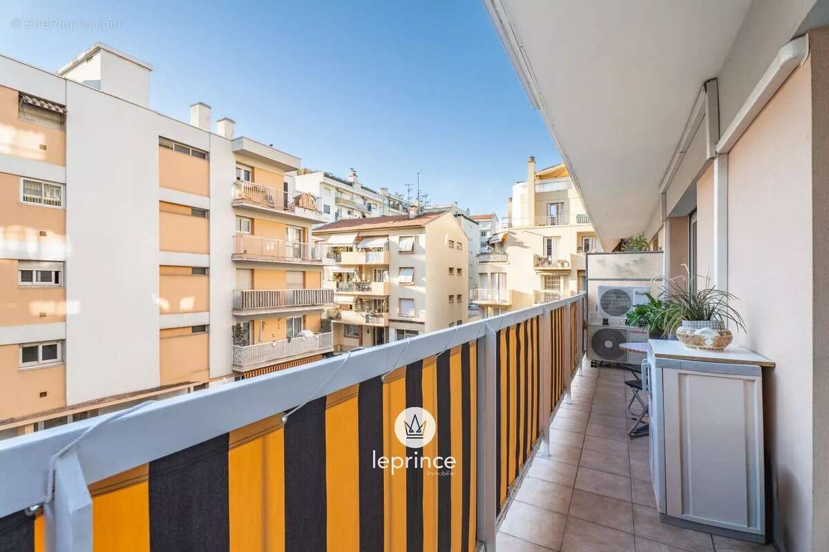 Appartement à NICE