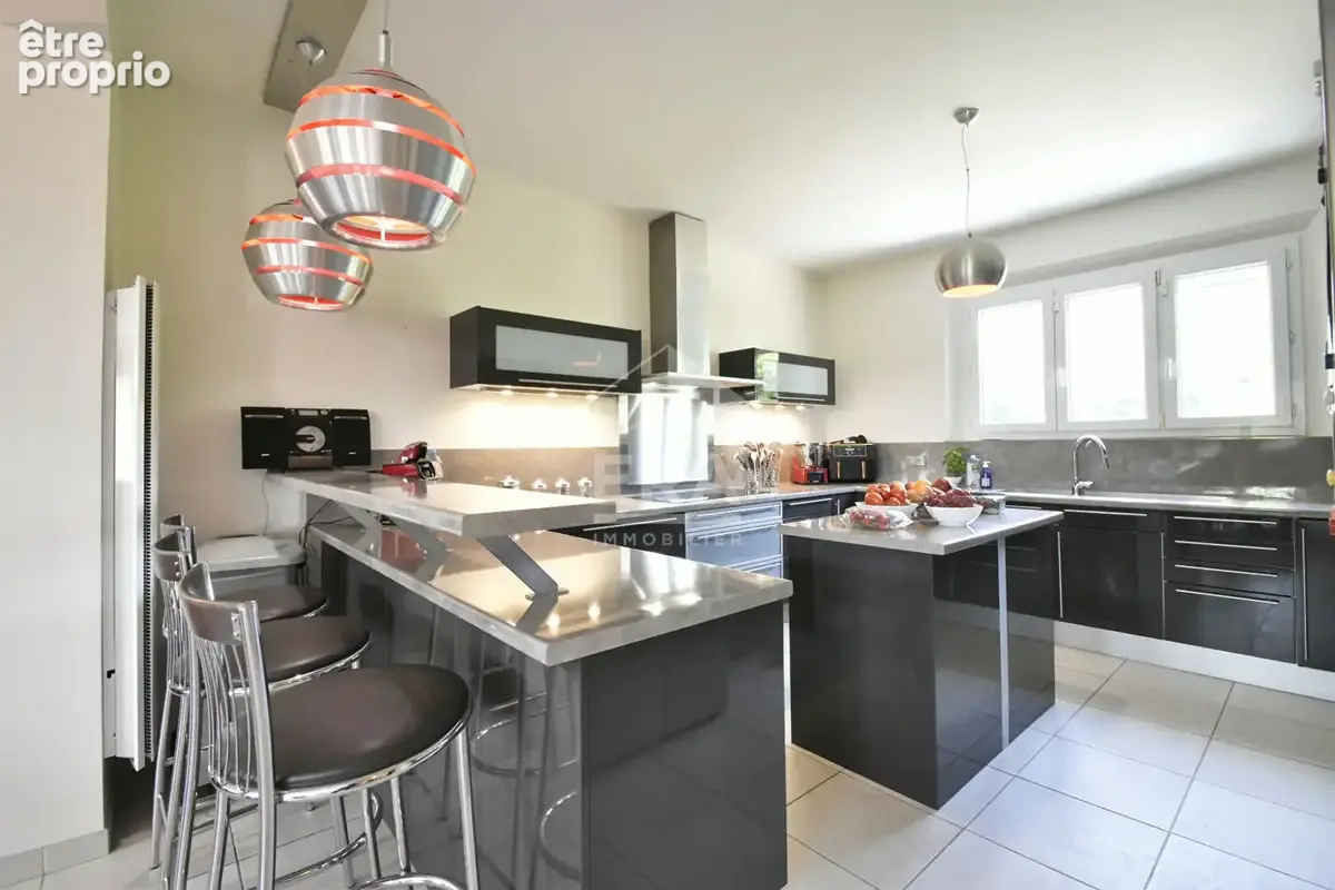 Maison 240m² à montfort-l'amaury - photo 7