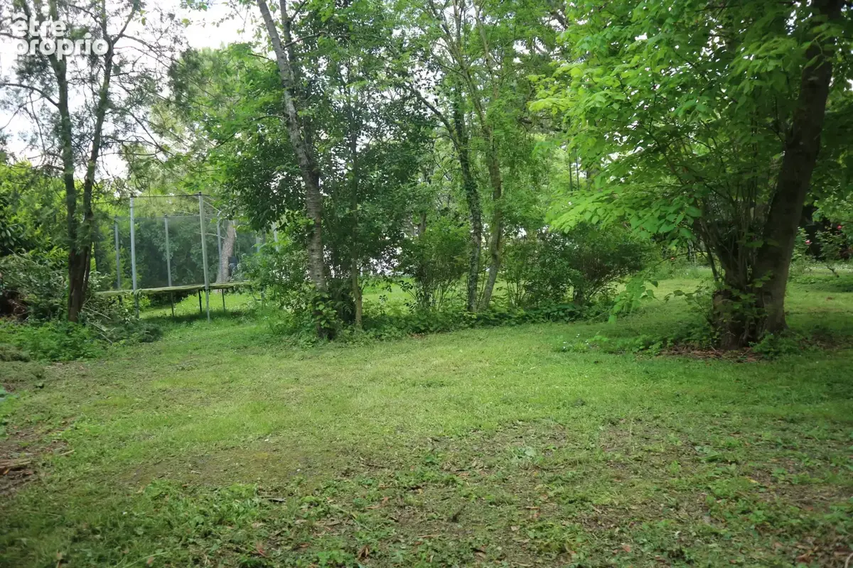 Magnifique terrain constructible, dans propriete d'exception, de 400 m2. a 10 mn de la rochelle. - photo 11
