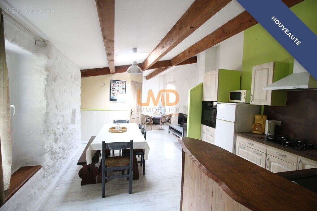 Appartement à SAINT-PAUL-LE-JEUNE