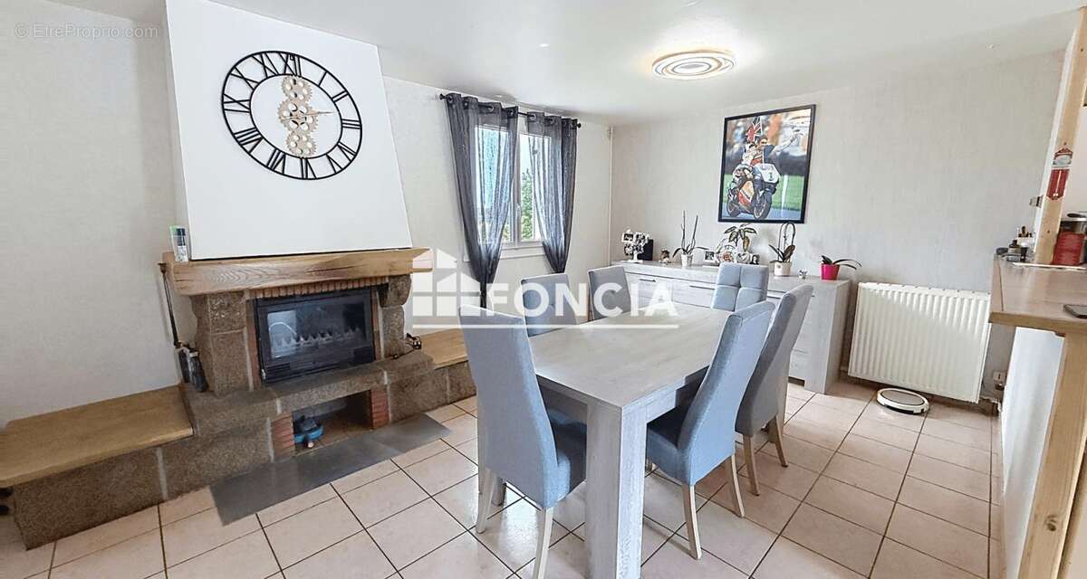 Maison à LA LANDE-PATRY