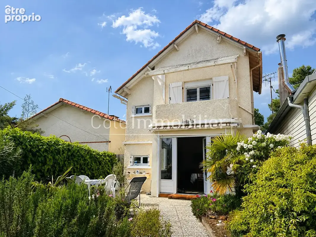 Maison à SAINT-MICHEL-CHEF-CHEF
