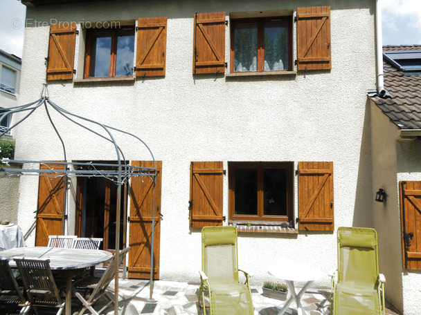 Maison à NEUILLY-SUR-MARNE