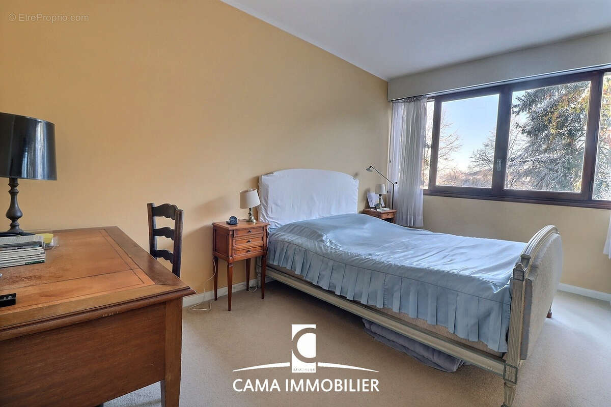 Appartement à FONTENAY-LE-FLEURY