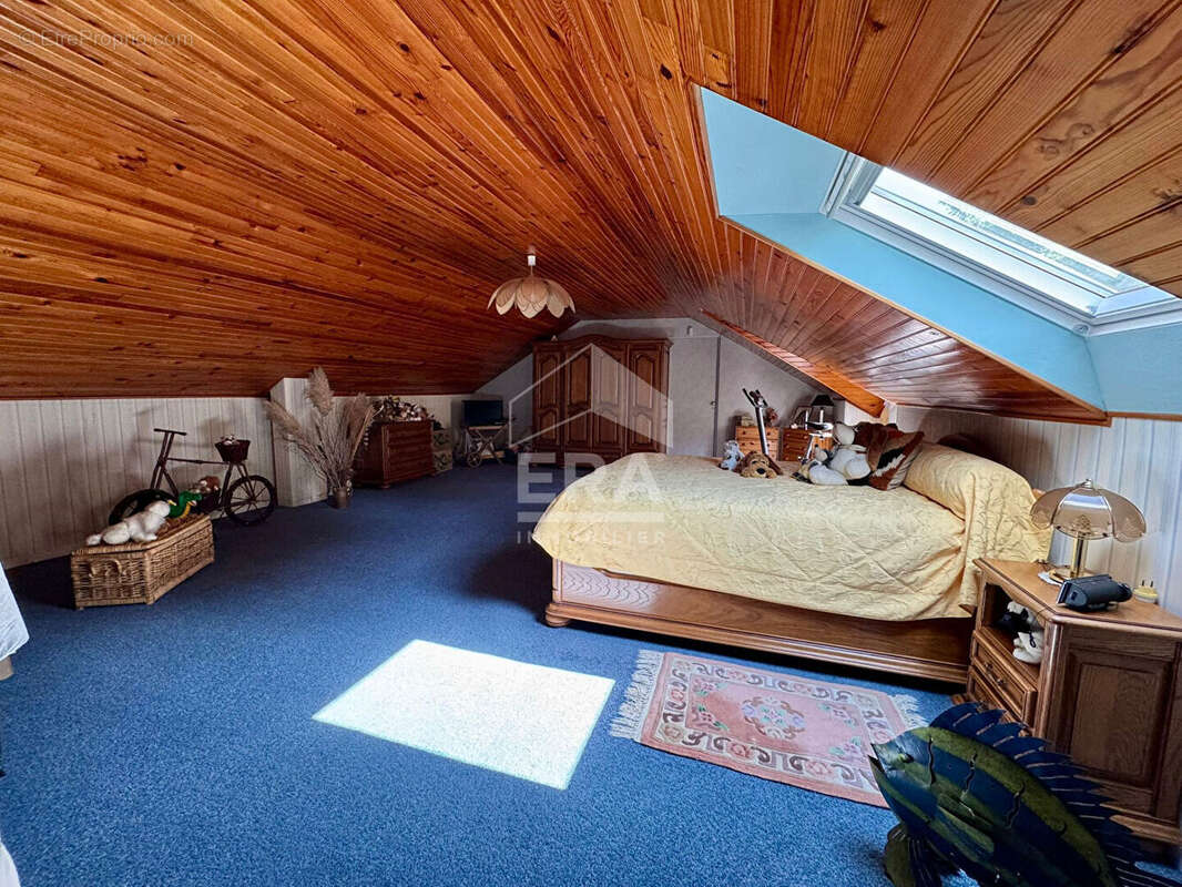 Maison à COMBS-LA-VILLE