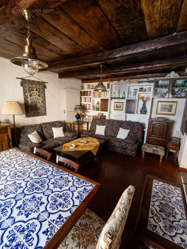 Maison à MEAILLES