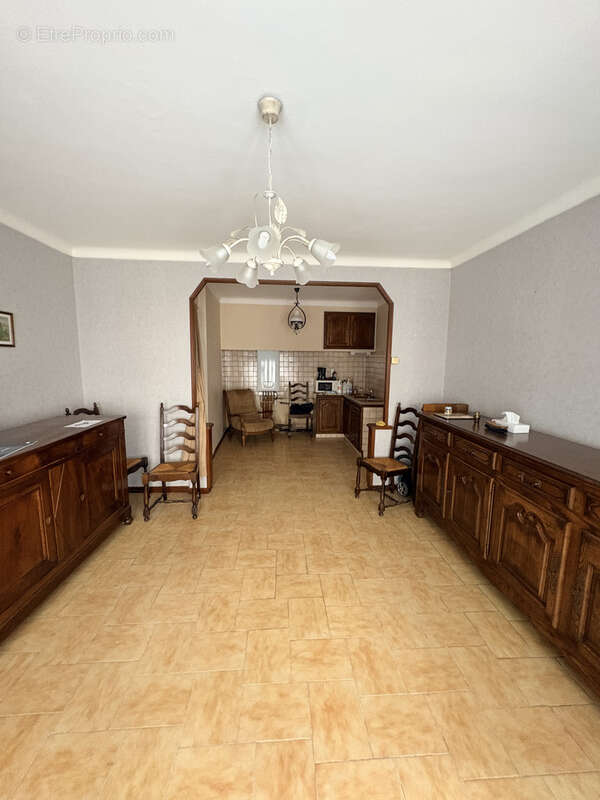 Maison à LA CALMETTE