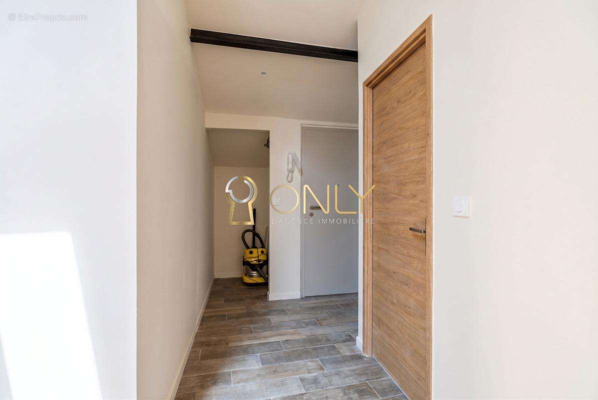 Appartement à QUINCIEUX