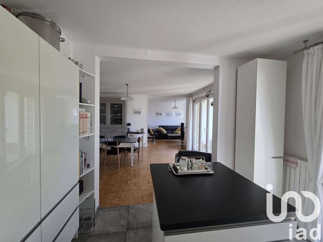 Maison 187 m² à Ballan-Mire  - photo 2