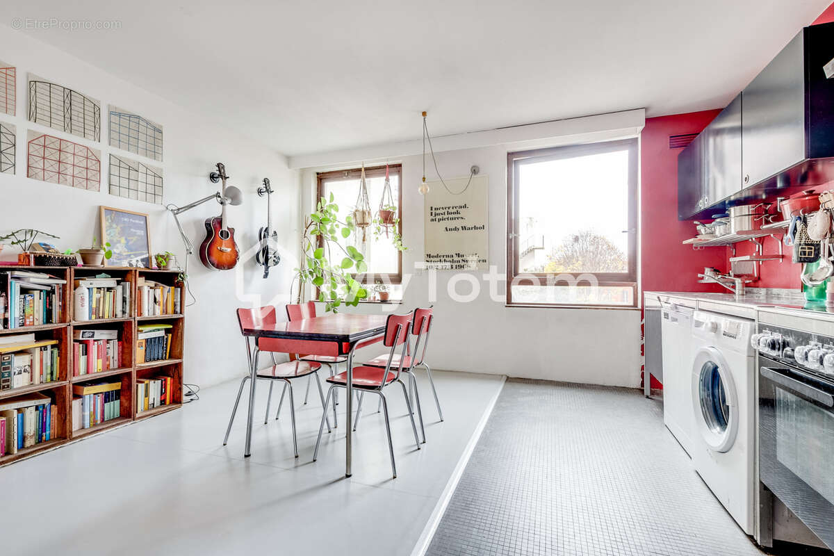 Appartement à PARIS-18E