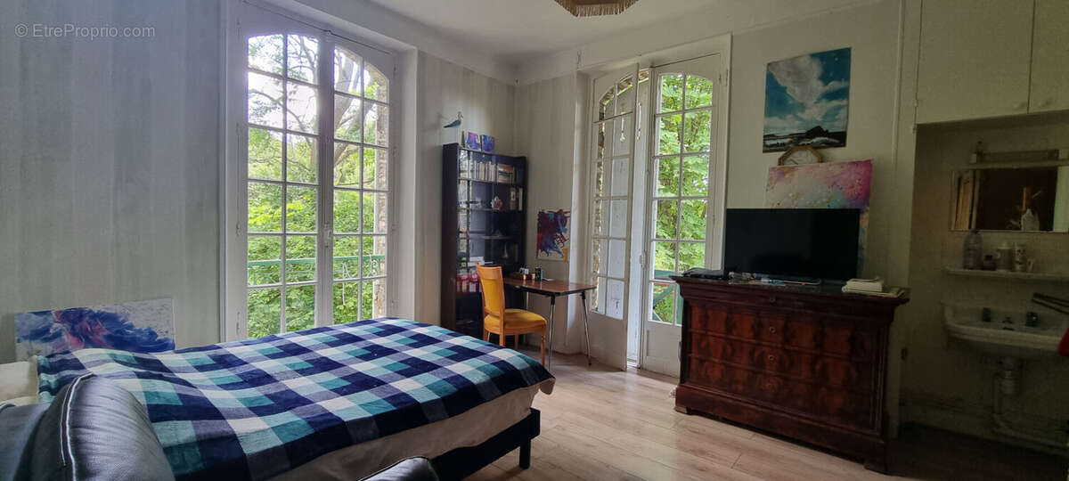 Grande propriété a vendre, proche gare (5 min)  ! - photo 8