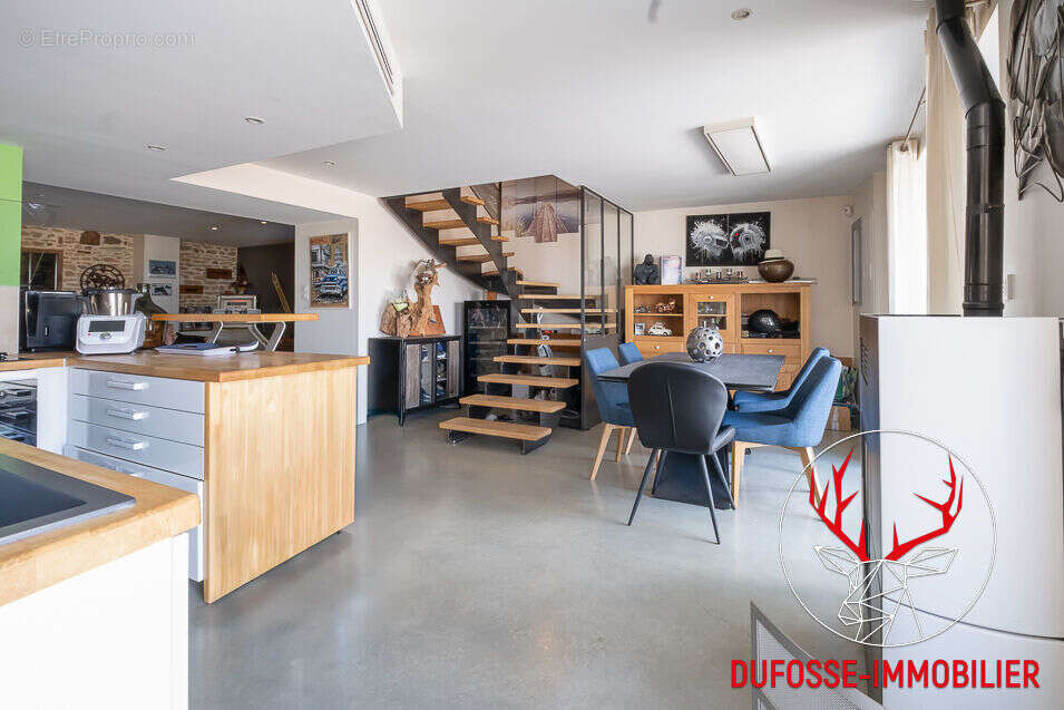 Maison à Vendre à Porte des Pierres Dorées - BEL6157 - photo 7