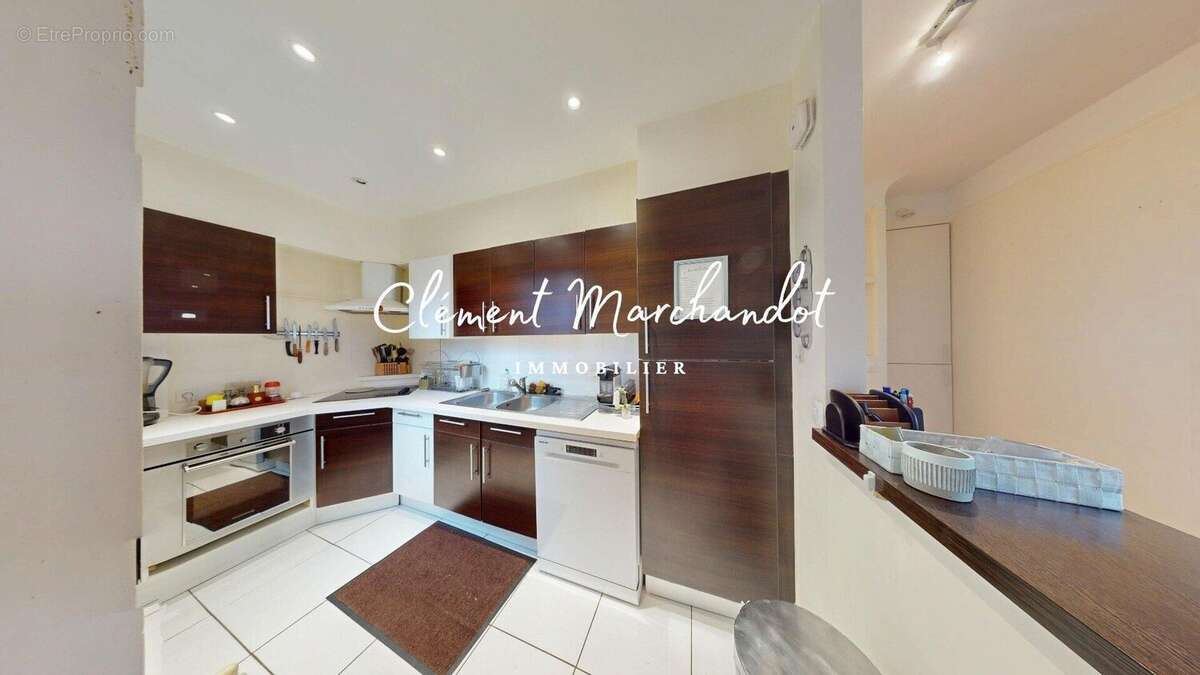 Photo 4 - Appartement à LEVALLOIS-PERRET