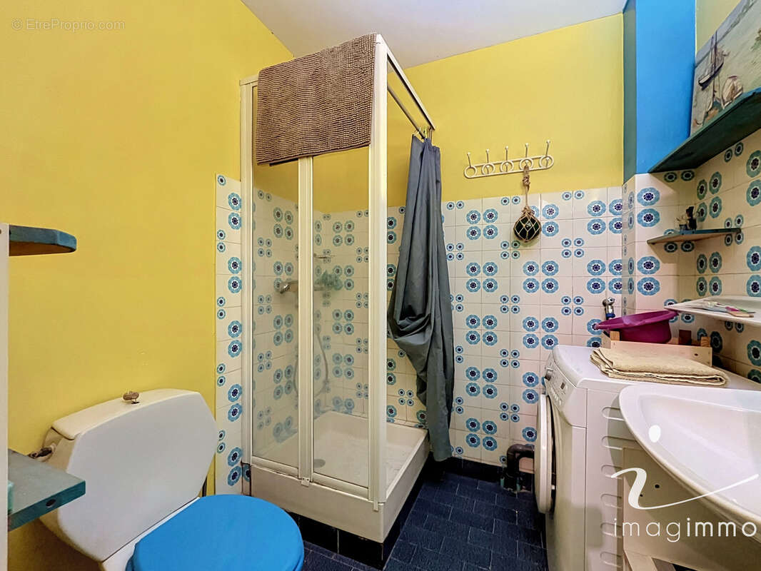 Deuxieme ligne appartement deux pieces avec cellier et parking - photo 7