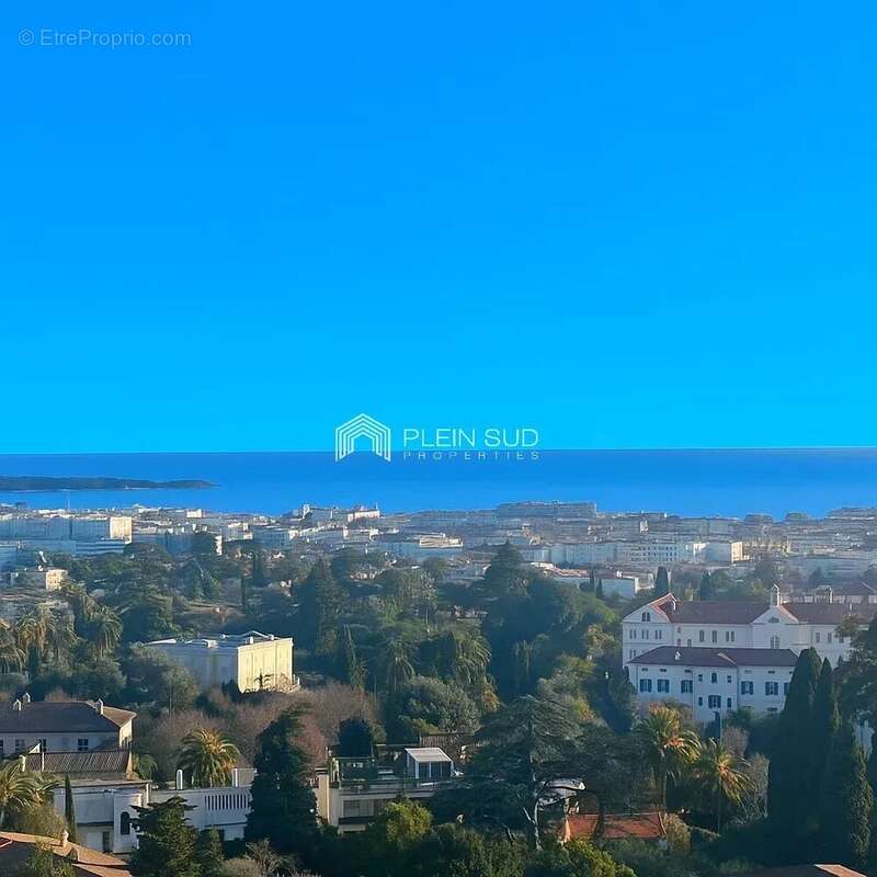 Appartement à CANNES