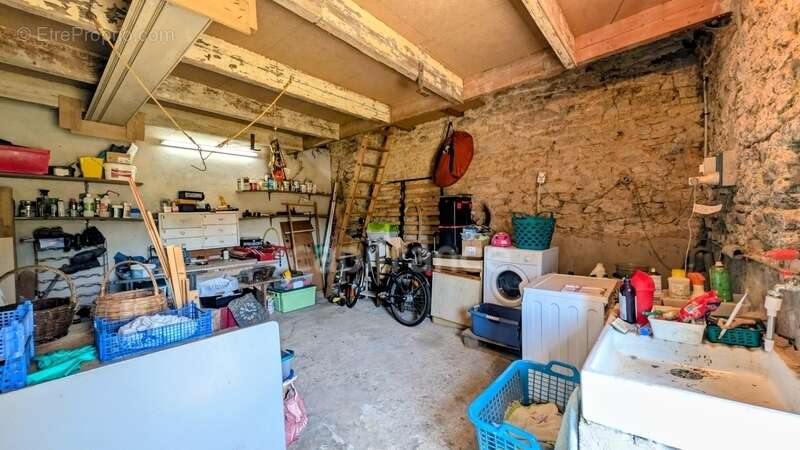Lanarvilly - Maison 140 m² - 6 Chambres - Terrain 3000 m² - photo 11