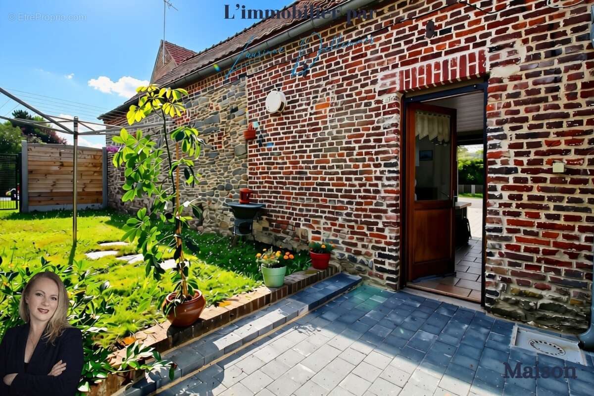 Propriété complète : Une maison de 160m2 + 3 gîtes meublés (possibilité 4) + Hangar + Terrain à Nivelle (59) - photo 15