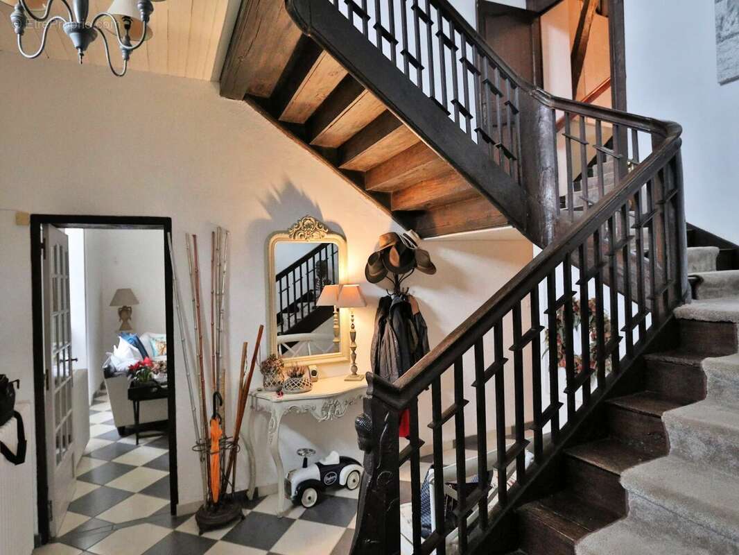 Maison de caractère, 4/5 chambres, 2503m² de terrain avec piscine - photo 16